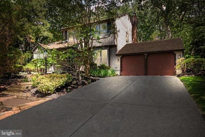 /international/us/8-chatham-drive-voorhees-nj-110108547902/