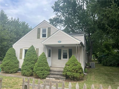 /international/us/1463-4th-street-lakemore-oh-110101397034/