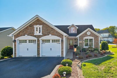 /international/us/20-foxcrest-ridge-staunton-va-110120745606/