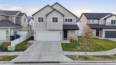 /international/us/2011-wren-cir-logan-ut-110103416660/