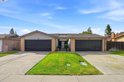 /international/us/1728-1730-silver-creek-circle-stockton-ca-110103630970/