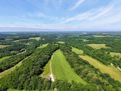 /international/us/6050-pine-knob-road-boscobel-wi-110109165124/