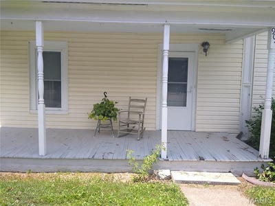 /international/us/904-w-park-street-willisville-il-110100693880/