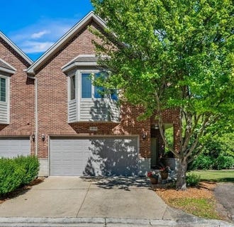 /international/us/1515-stonegate-manor-mount-prospect-il-110108578522/