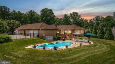 /international/us/4037-holly-knoll-drive-glen-arm-md-110105023153/