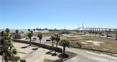 /international/us/3938-surfside-boulevard-corpus-christi-tx-110107074001/