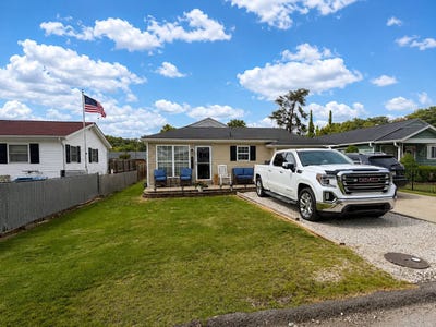 /international/us/6112-pinedale-drive-huntington-wv-110108541799/