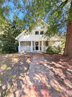 /international/us/424-calhoun-street-salisbury-nc-110120685703/