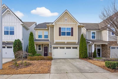 /international/us/125-begen-street-morrisville-nc-110106318286/