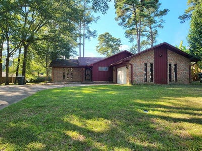 /international/us/114-robinhood-nacogdoches-tx-110110379417/