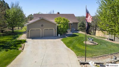 /international/us/1471-182nd-road-seward-ne-110107487972/