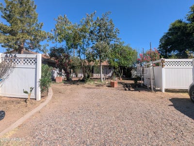 /international/us/404-e-osage-avenue-apache-junction-az-110107441398/