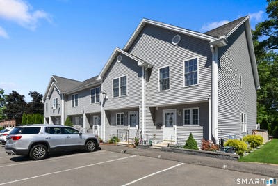 /international/us/201-pierremount-avenue-new-britain-ct-110108659463/