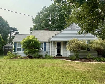 /international/us/32-powhatan-road-south-yarmouth-ma-110120662913/