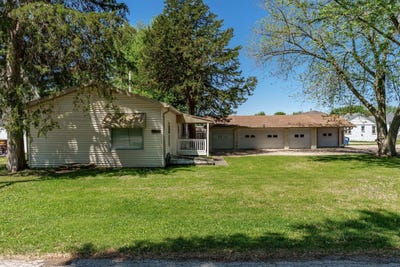 /international/us/420-n-chestnut-byron-il-110099932548/