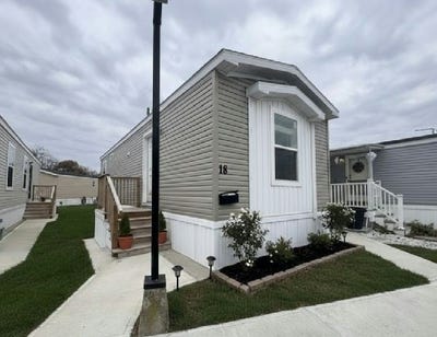 /international/us/18-ave-a-hazlet-nj-110107826537/