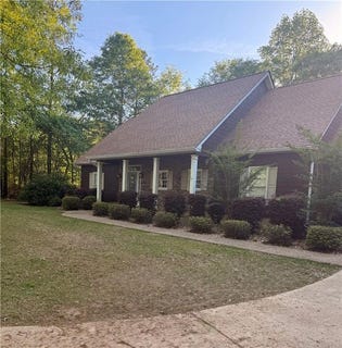 /international/us/8943-lee-road-379-valley-al-110108152881/