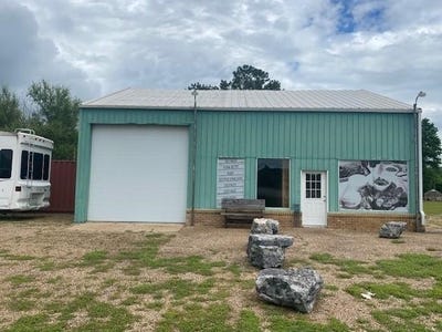 /international/us/5099-s-business-hwy-71-pineville-mo-110099902468/?lang=en