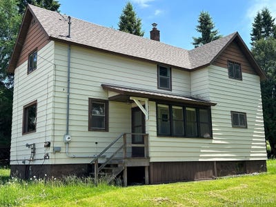 /international/us/237-e-pine-street-ironwood-mi-110108823442/