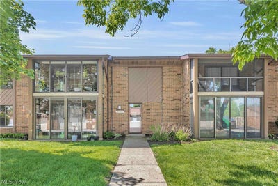 /international/us/22946-mastick-road-fairview-park-oh-110108342169/
