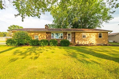 /international/us/144-columbus-road-fredericktown-oh-110100979224/?lang=en