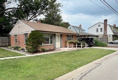 /international/us/104-michigan-avenue-highwood-il-110103394641/