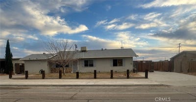 /international/us/24144-joshua-avenue-boron-ca-110096307138/