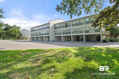 /international/us/710-s-mobile-street-fairhope-al-110100763886/