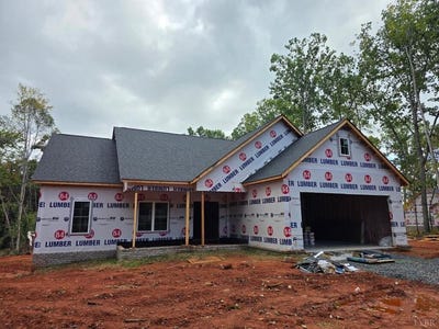 /international/us/2250-stonewall-road-concord-va-110120087999/
