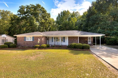 /international/us/623-woodside-drive-manning-sc-110120453270/