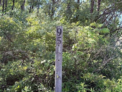 /international/us/95-yarns-road-harpursville-ny-110108822359/