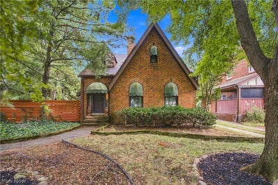 /international/us/4503-w-221st-street-fairview-park-oh-110110333251/