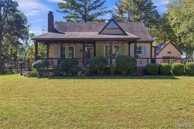 /international/us/4020-old-100-spur-villa-ridge-mo-110120450806/