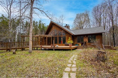 /international/us/16083-pahkala-road-finlayson-mn-110106099295/