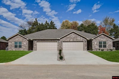 /international/us/1027-nottington-street-mountain-home-ar-110103892655/