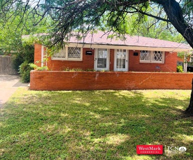 /international/us/3511-3519-35th-street-lubbock-tx-110102653728/