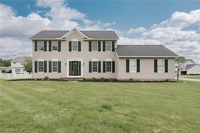 /international/us/3790-piperglen-avenue-nw-massillon-oh-110108386443/