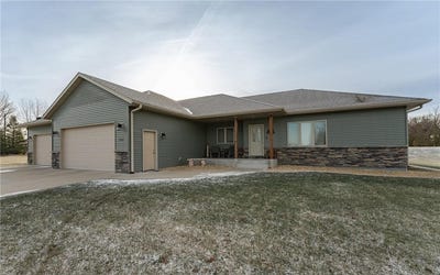 /international/us/2155-maple-leaf-lane-ne-owatonna-mn-110096395452/