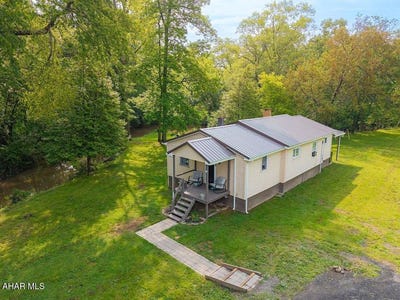 /international/us/1222-quaker-valley-road-new-paris-pa-110100072893/