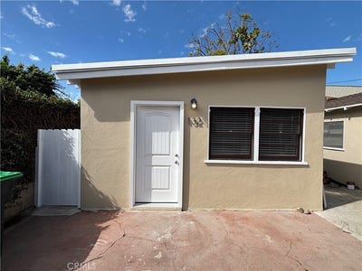 /international/us/132-s-batavia-street-orange-ca-110108796359/