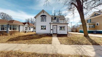 /international/us/209-e-maple-st-cherokee-ia-110106622141/
