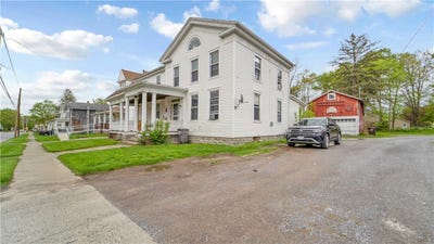 /international/us/21-murray-street-mount-morris-ny-110107786725/
