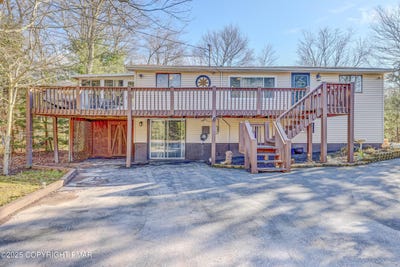 /international/us/104-wyalusing-drive-pocono-lake-pa-110101349980/?lang=en