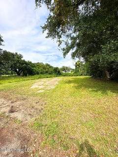 /international/us/1626-oak-avenue-gulfport-ms-110101153611/?lang=en