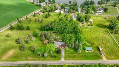 /international/us/1260-n-posey-lake-highway-hudson-mi-110108797261/