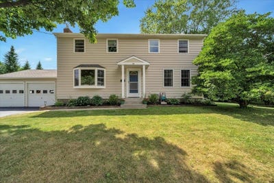 /international/us/64-sandy-lane-burlington-vt-110101095094/