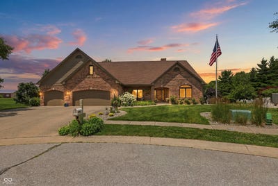 /international/us/2496-turf-way-shelbyville-in-110108820993/