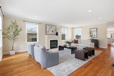 /international/us/23-winship-st-boston-ma-110107797177/