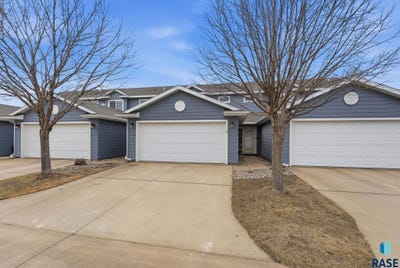 /international/us/1213-n-pekin-pl-sioux-falls-sd-110106677870/