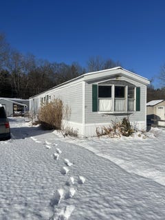 /international/us/20-old-henniker-road-hillsborough-nh-110106172093/